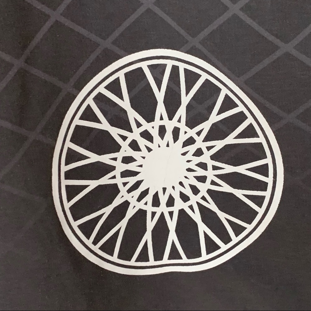 SOULCYCLE Athletic Shorts Cycling Inner Compression Grid Pattern Gray - Picture 2 of 10